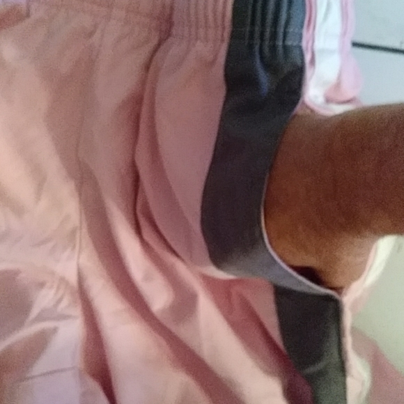 Nike dry fit capris pink grey and white stripes sides Don't think worn! - Picture 6 of 8